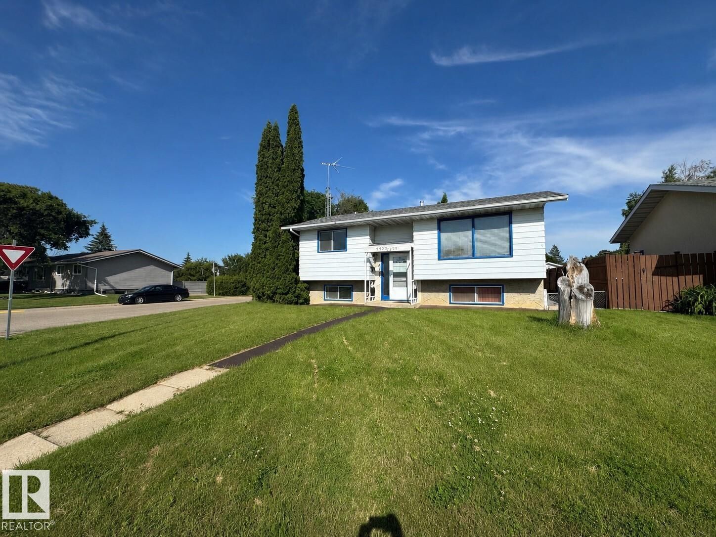 Property Photo: 4923 52 Street AB T0B 0S0