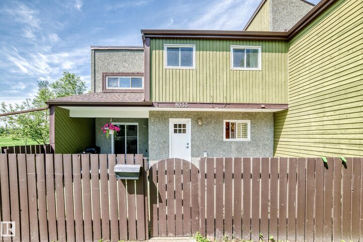 8033 27 Avenue NW — photo 1