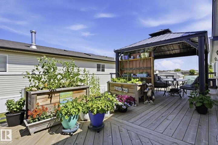 Property Photo:  1 Midland Road  AB T0C 1Z0 