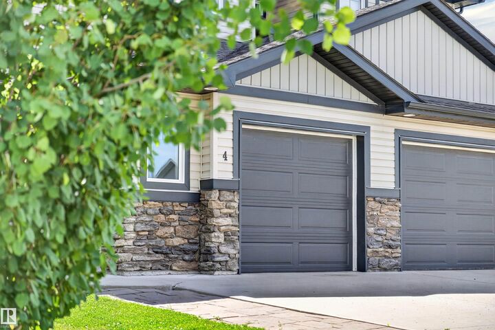 Property Photo:  4 Hammett Gate  AB T7X 0V2 
