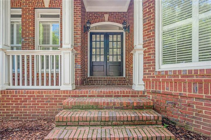 Property Photo: 8425 Edwardton Drive GA 30076