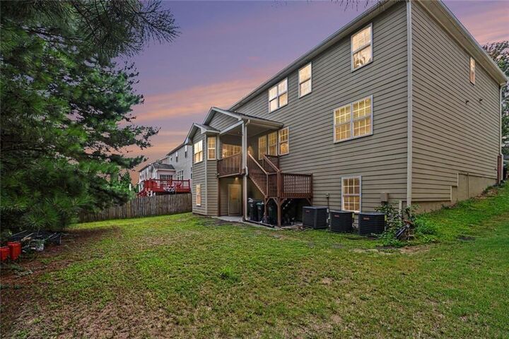Property Photo:  6195 Park Leaf Walk  GA 30518 