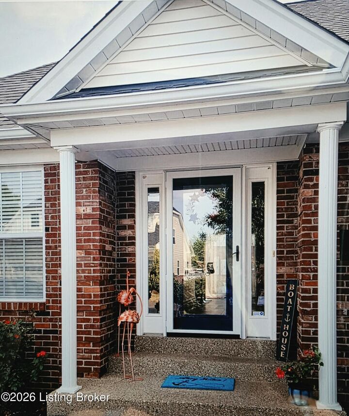 Property Photo: 1704 Anchorage Ct KY 40059