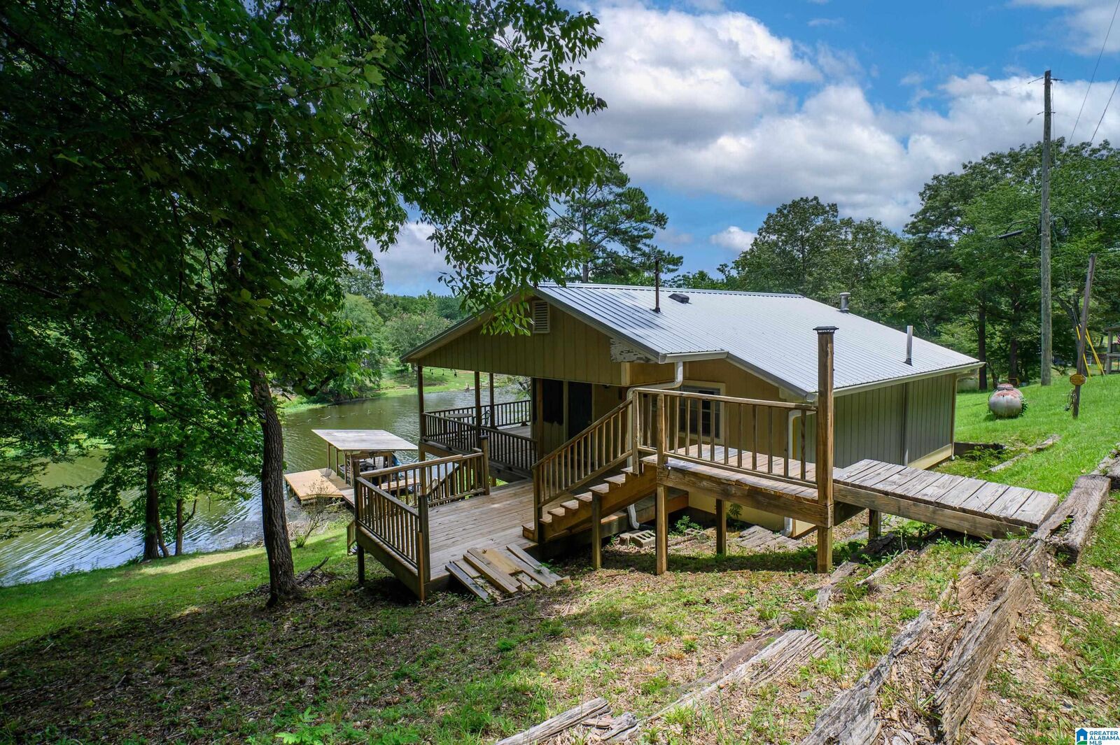 Property Photo: 549 Glaze Creek Road AL 35023