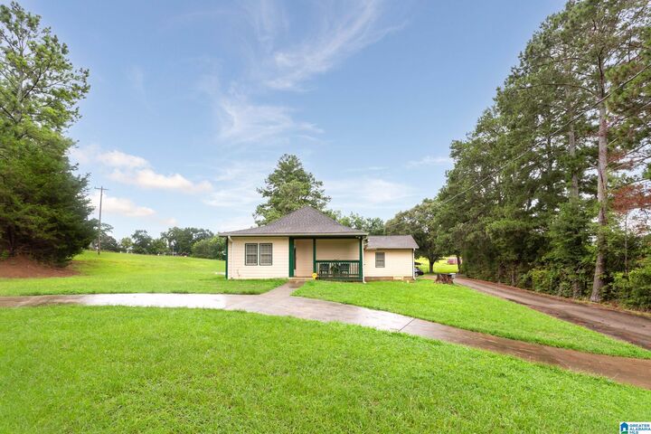 Property Photo: 31 Needham Drive AL 36272