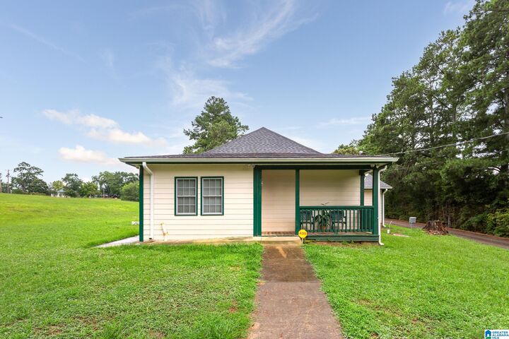 Property Photo:  31 Needham Drive  AL 36272 