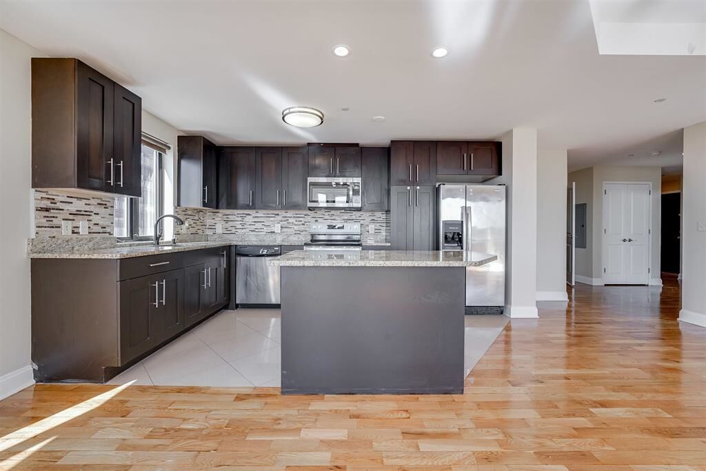 Property Photo: 29 1st St 701 NJ 07601