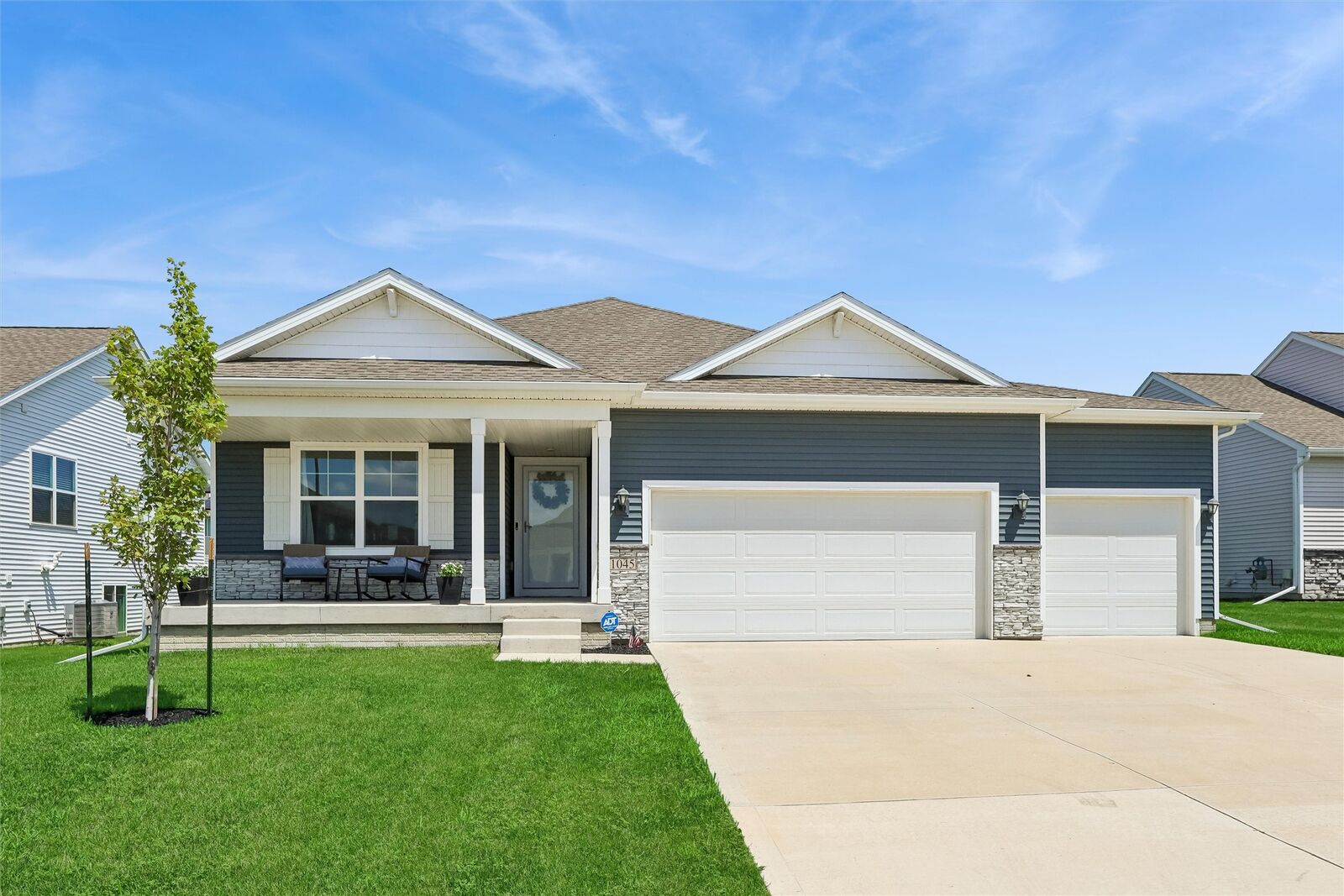 Property Photo: 1045 Northview Drive IA 50263