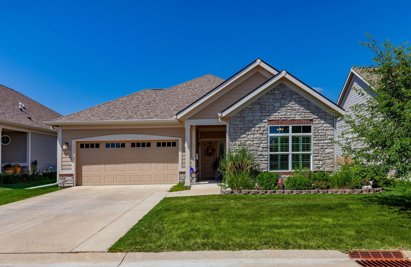 Property Photo: 2708 NW 39th Lane IA 50023