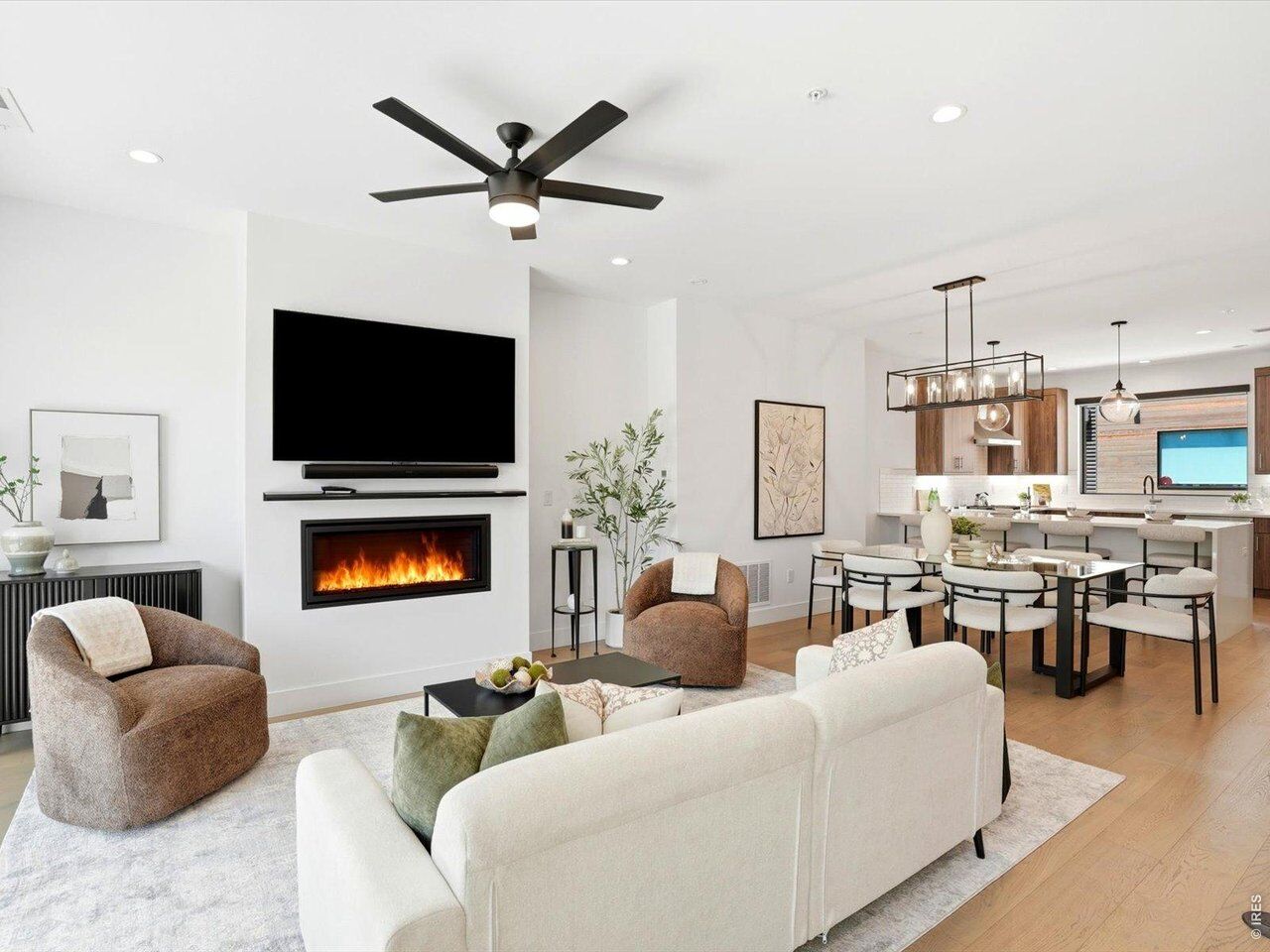 Property Photo:  2473 Walnut St  CO 80302 