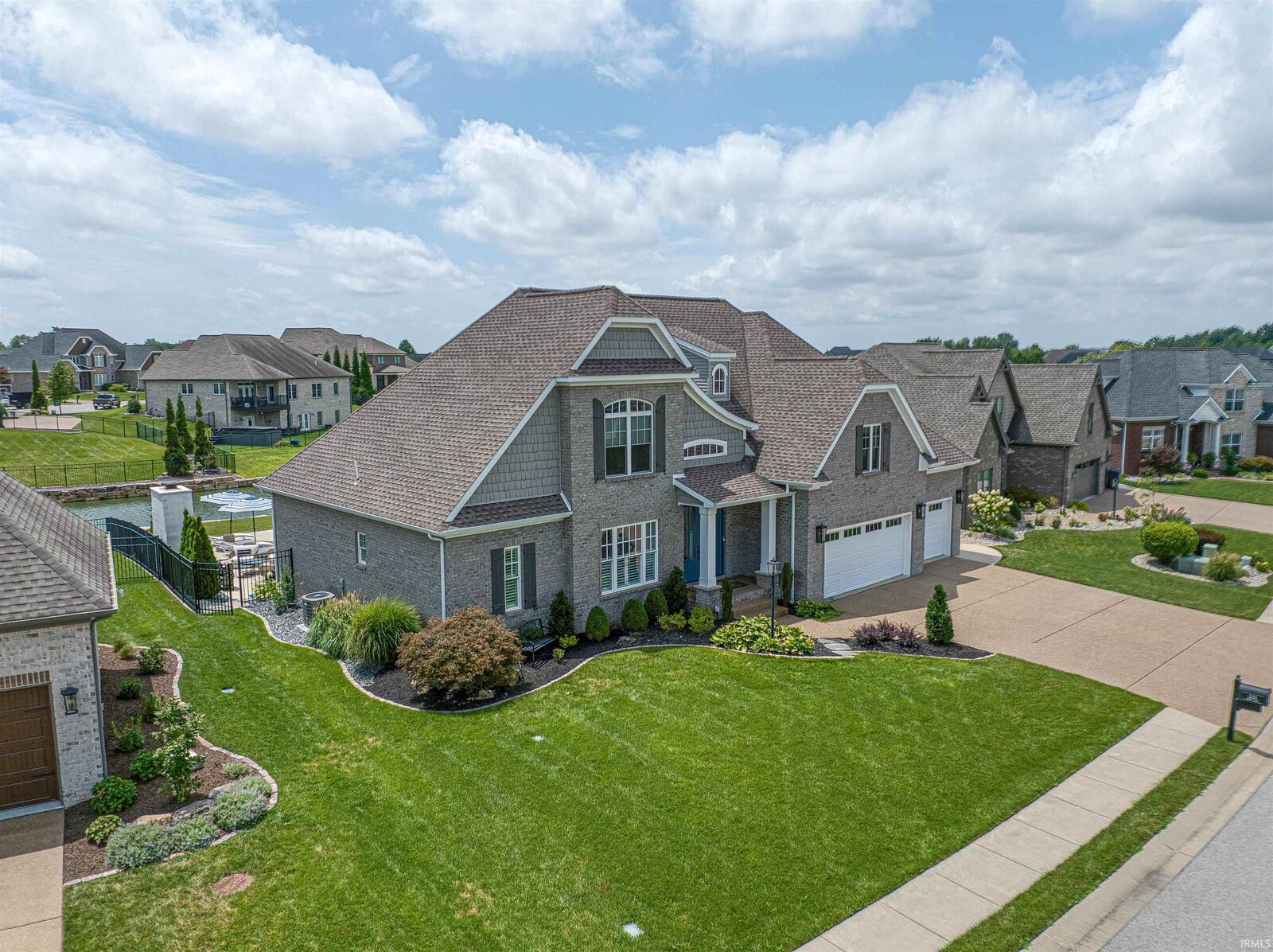 Property Photo:  2159 Sable Way  IN 47630 