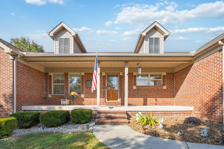 Property Photo:  1162 Ferry Road  KY 42503 