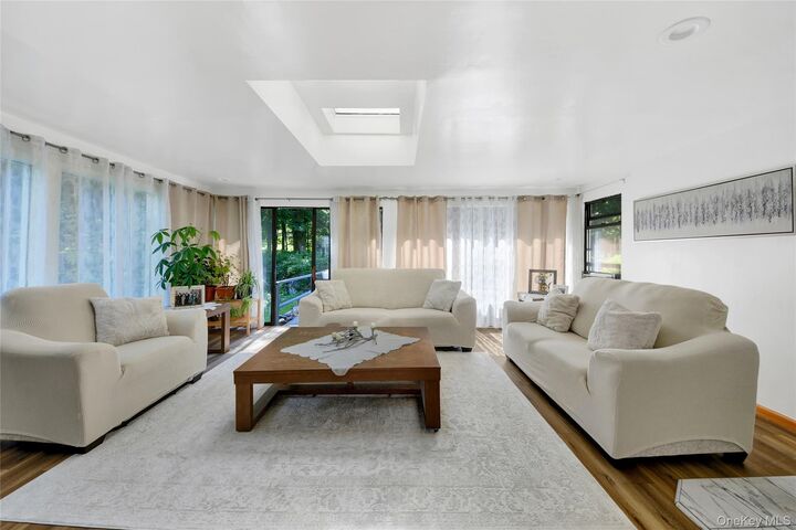 Property Photo: 435 Birdsall Drive NY 10598