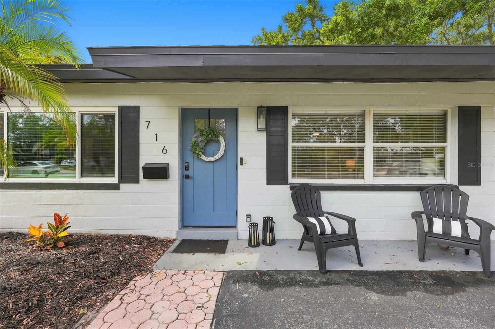Property Photo:  716 75th Avenue N  FL 33702 