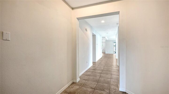 Property Photo: 15127 Las Olas Place FL 34212