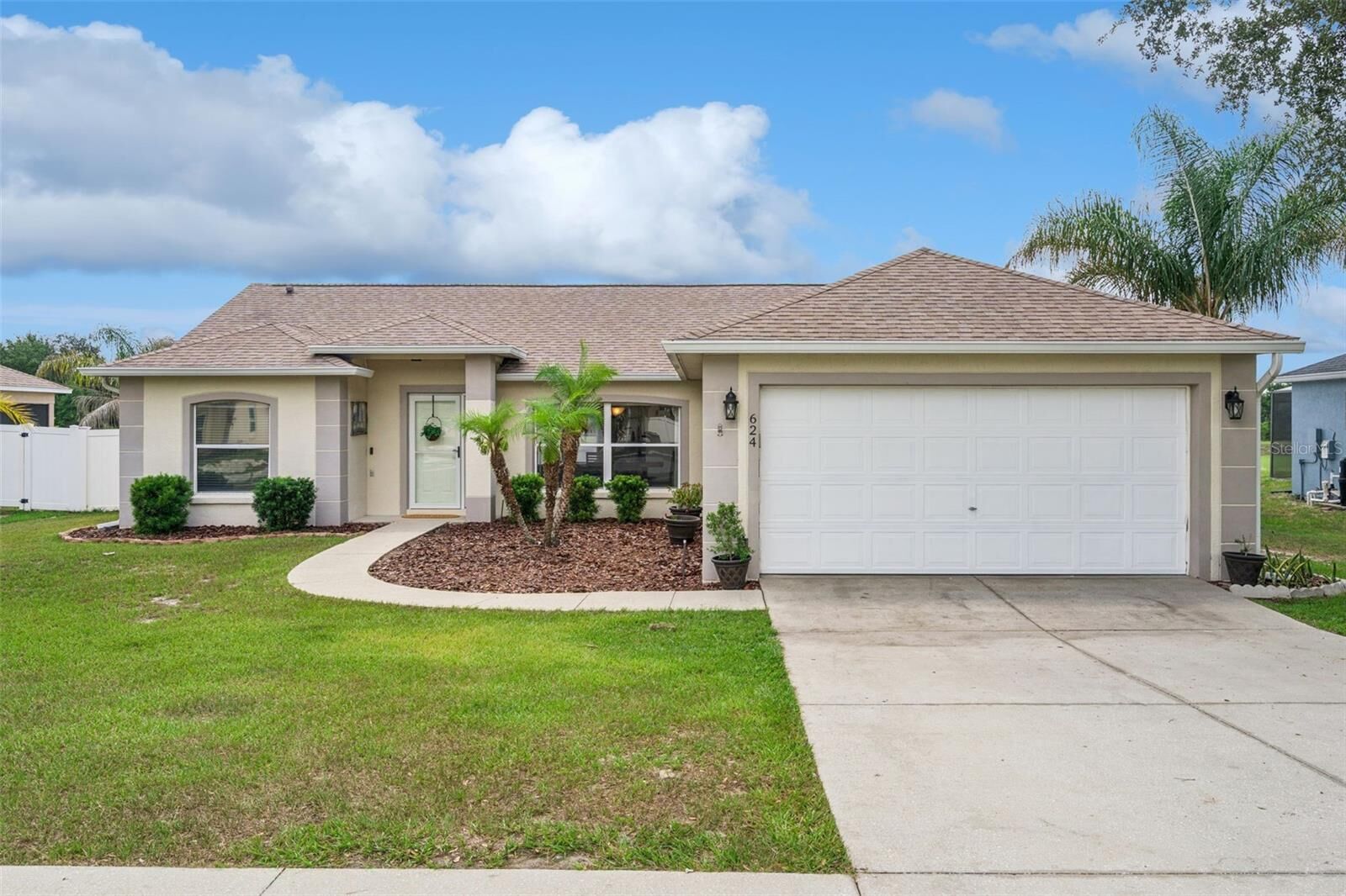 Property Photo:  624 La Costa St  FL 34715 