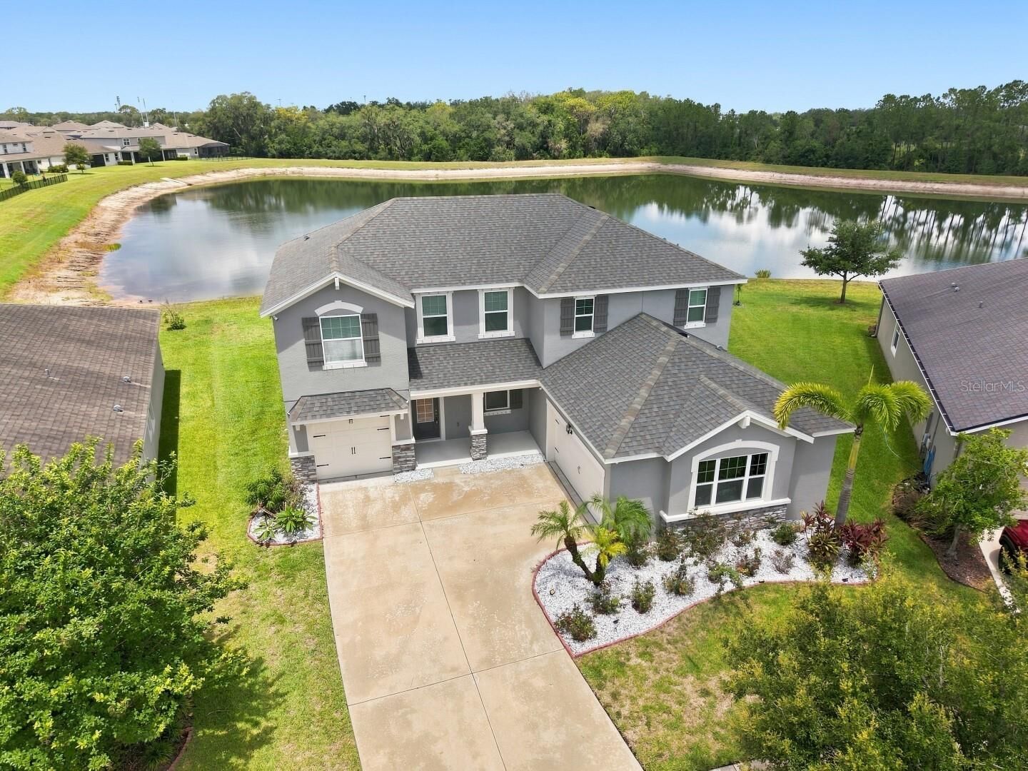 Property Photo:  10708 Planer Picket Drive  FL 33569 