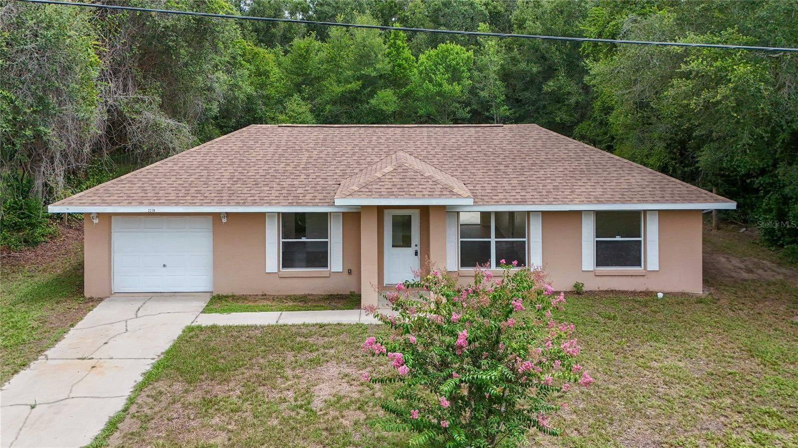 Property Photo:  2210 Bluegrass St  FL 34453 