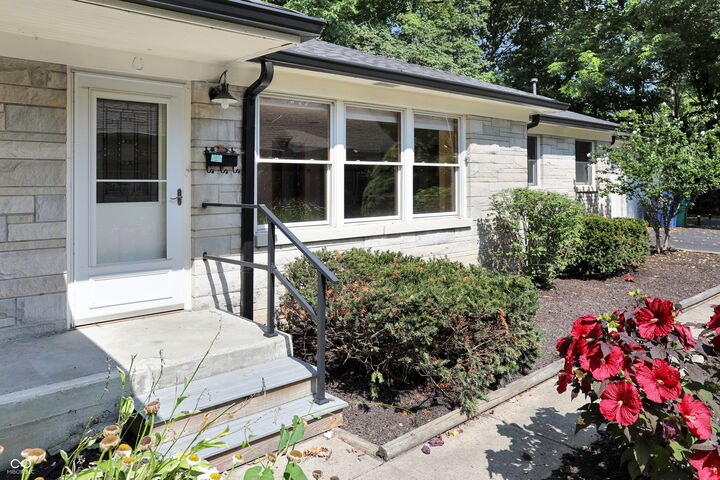 Property Photo:  760 W Pine Street  IN 46077 