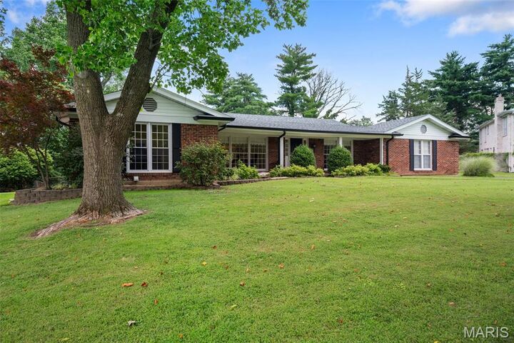 Property Photo: 312 Diplomat Lane MO 63017