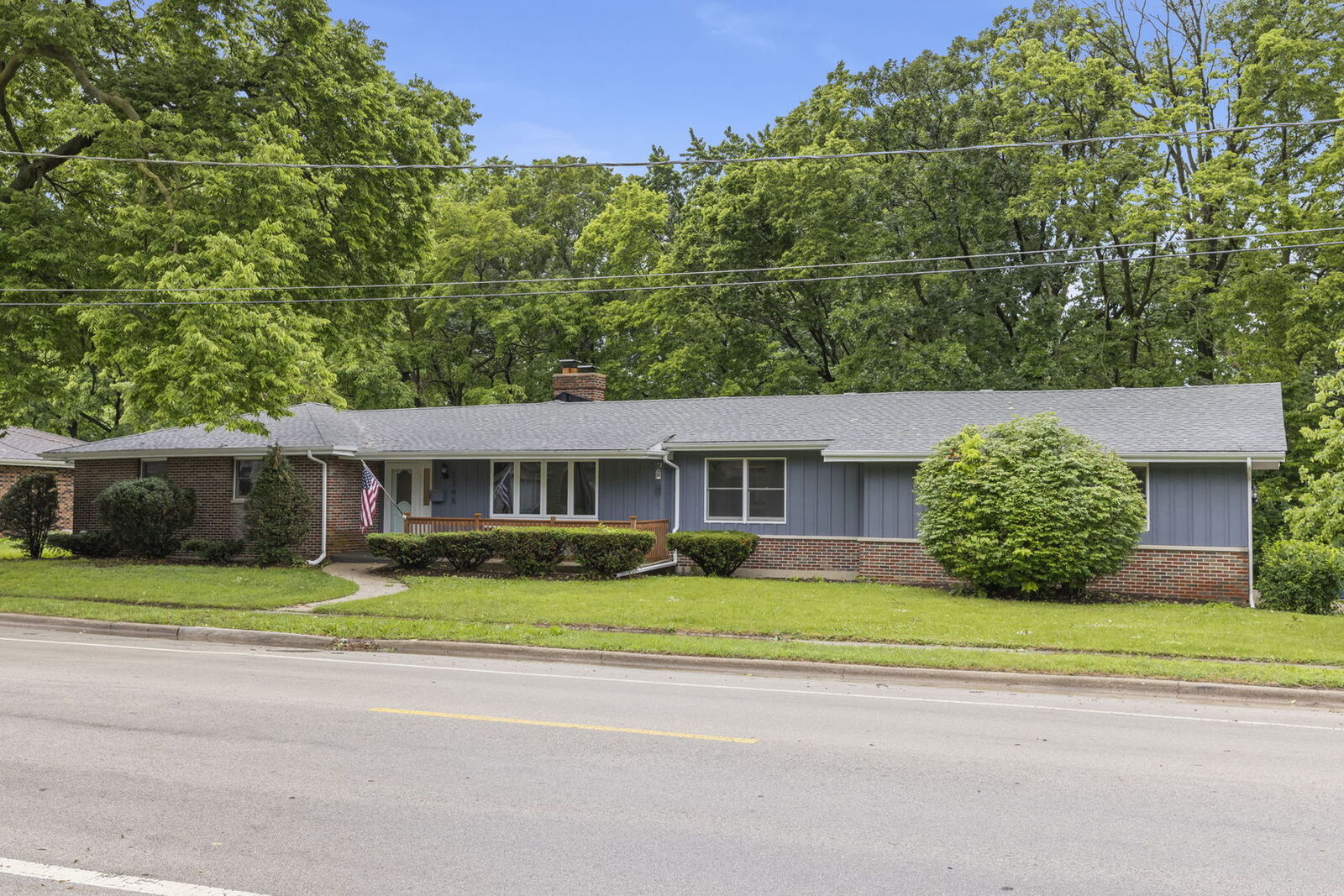 Property Photo: 1198 Lisbon Street IL 60450