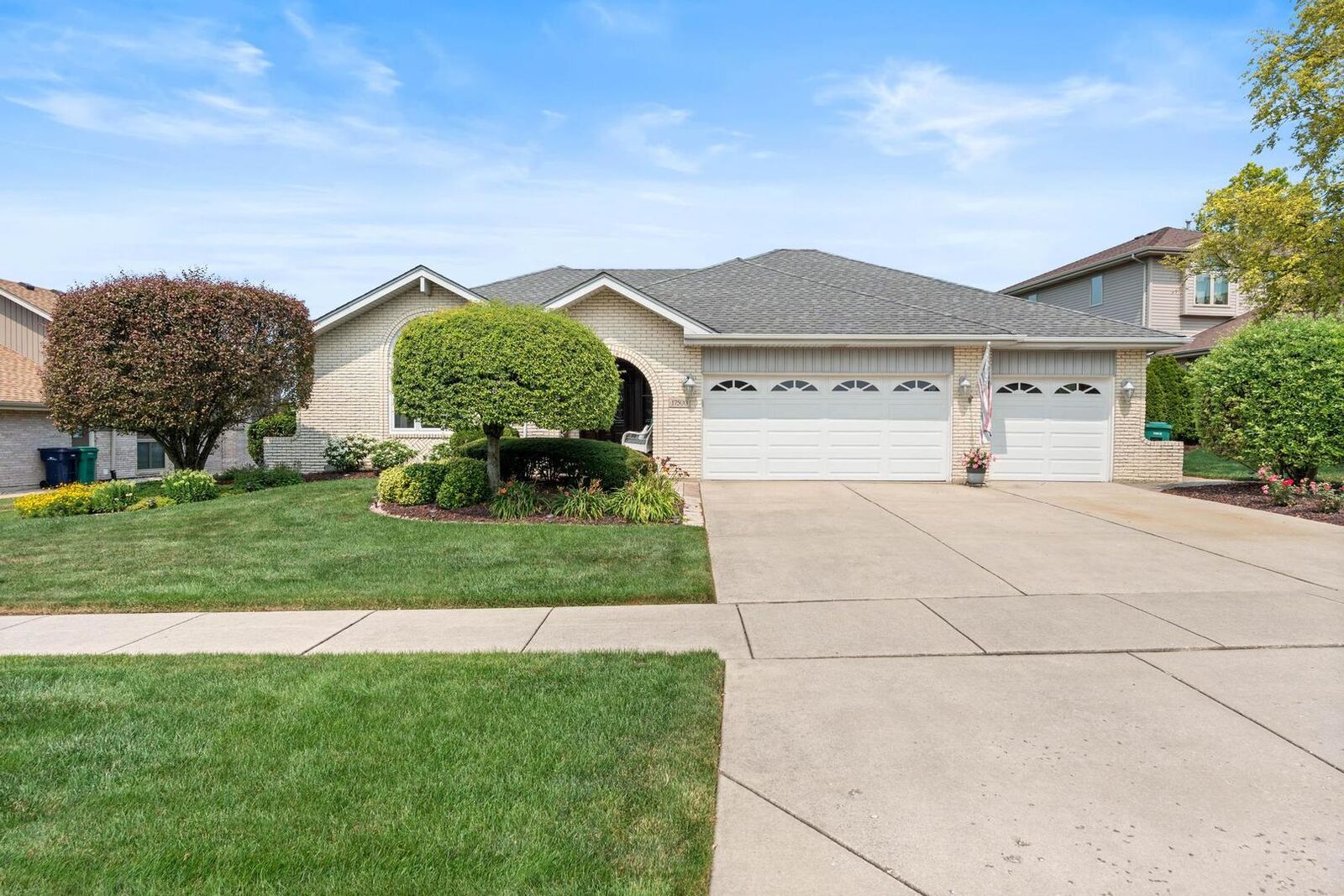 Property Photo: 17500 Brook Hill Drive IL 60467
