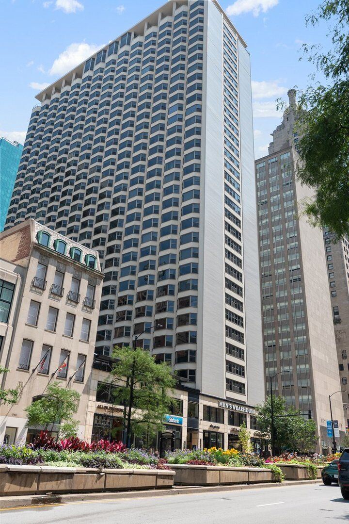 Property Photo: 535 N Michigan Avenue 3211 IL 60611