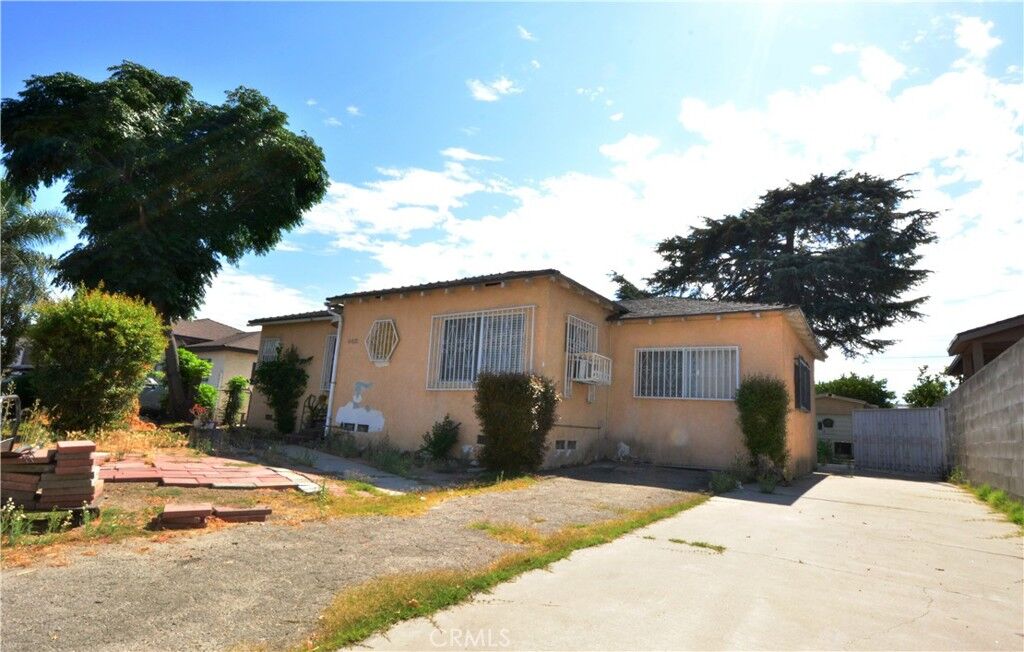 Property Photo: 6421 Radford CA 91606