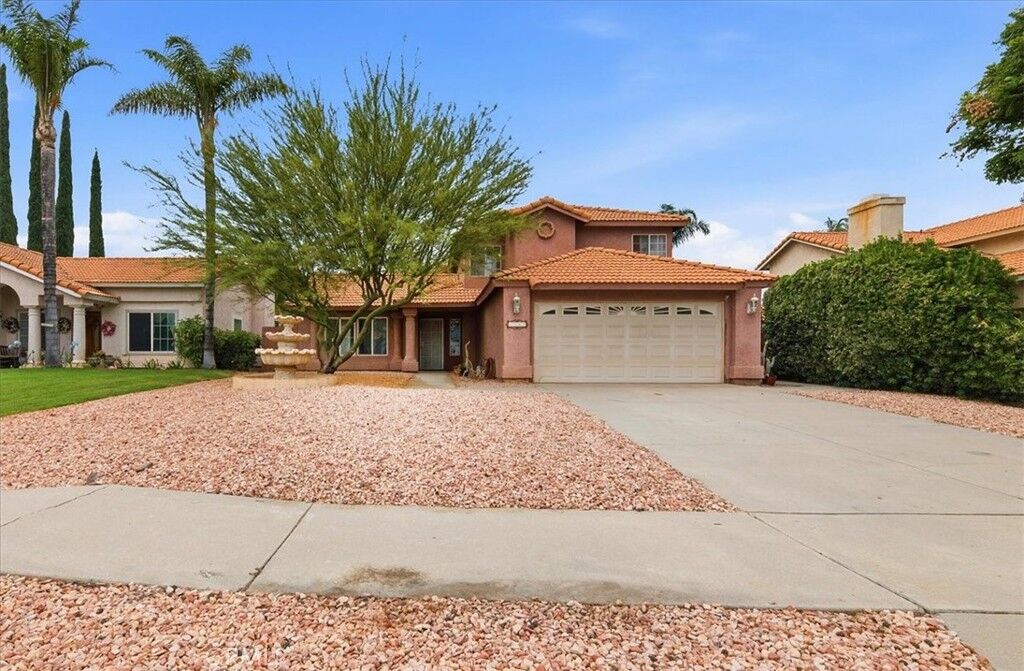 Property Photo: 1547 Columbia Street CA 92374