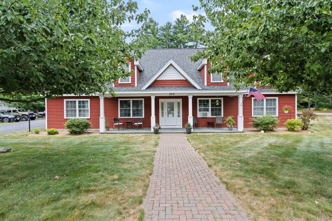 Property Photo: 330 Main Street 4 ME 04021