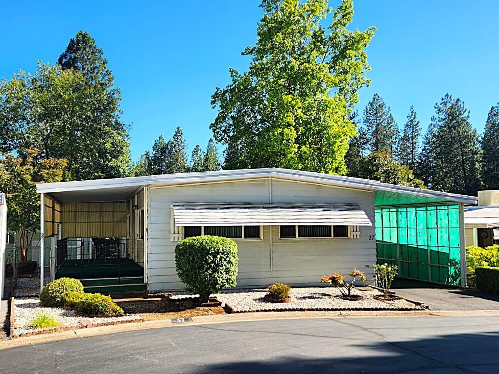 Property Photo: 37 Wendy Circle CA 95945