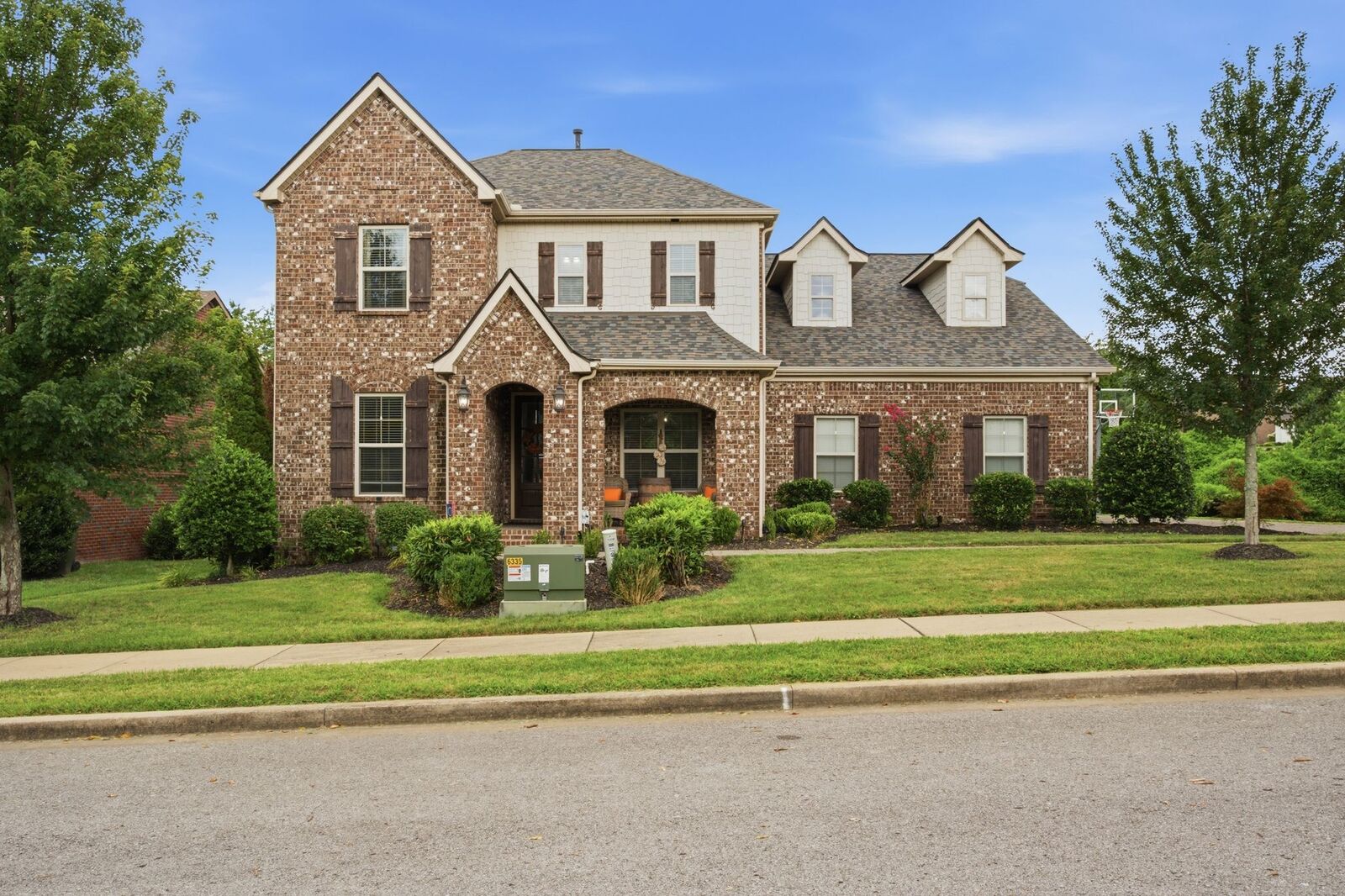 Property Photo:  1308 Reynard Dr  TN 37066 