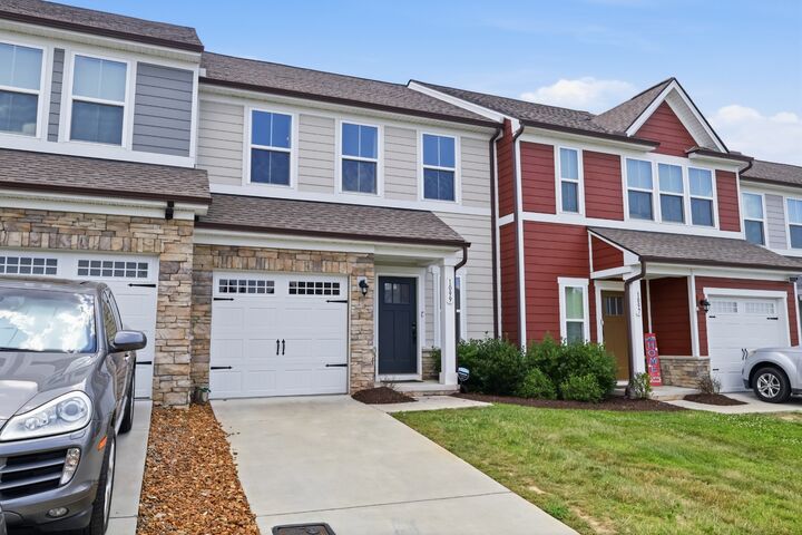 Property Photo:  1099 Duncan St  TN 37066 