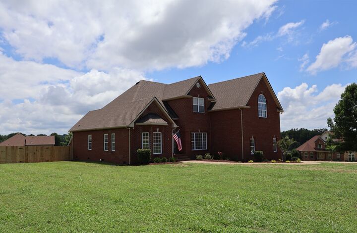Property Photo: 203 James Matthew Ln TN 37122