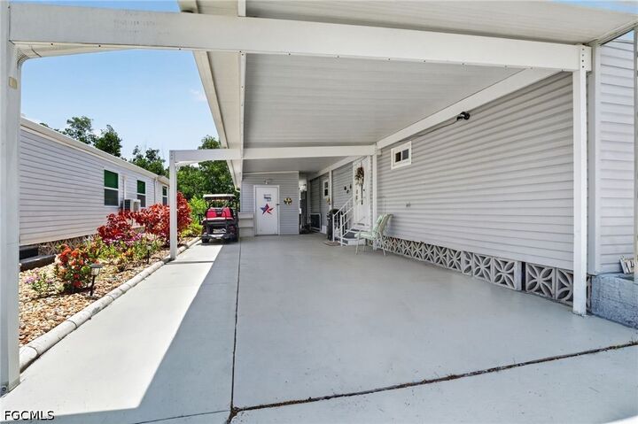 Property Photo: 14633 Paul Revere Loop FL 33917