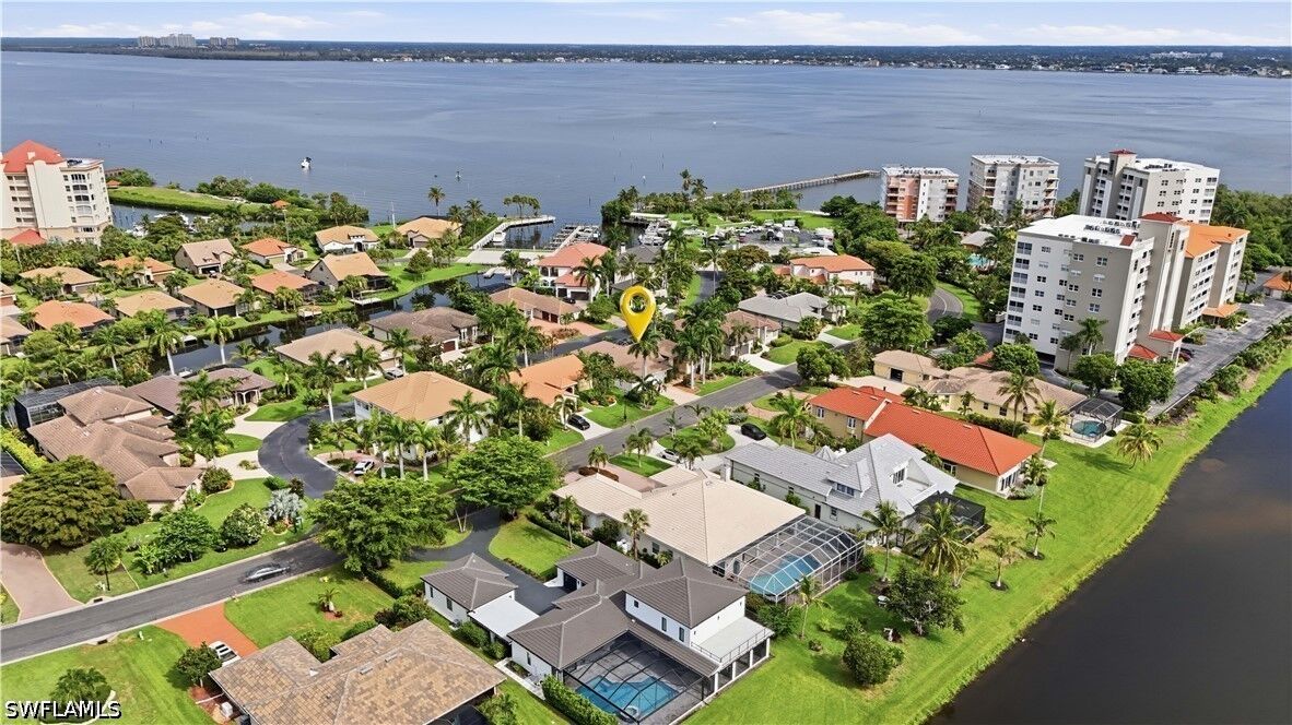 Property Photo: 14860 Laguna Drive FL 33908