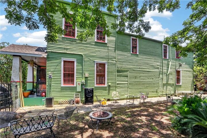 Property Photo:  2608 Chippewa Street  LA 70130 