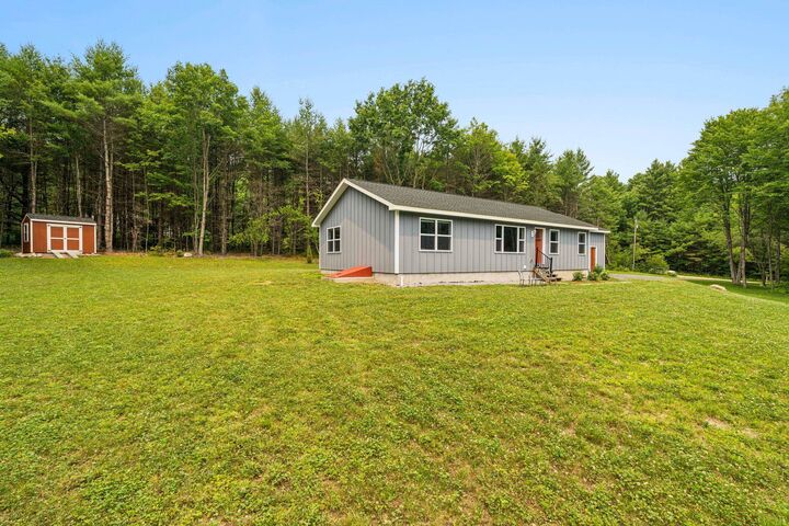 Property Photo: 41 Huntoon Brick Farm Road NH 03773