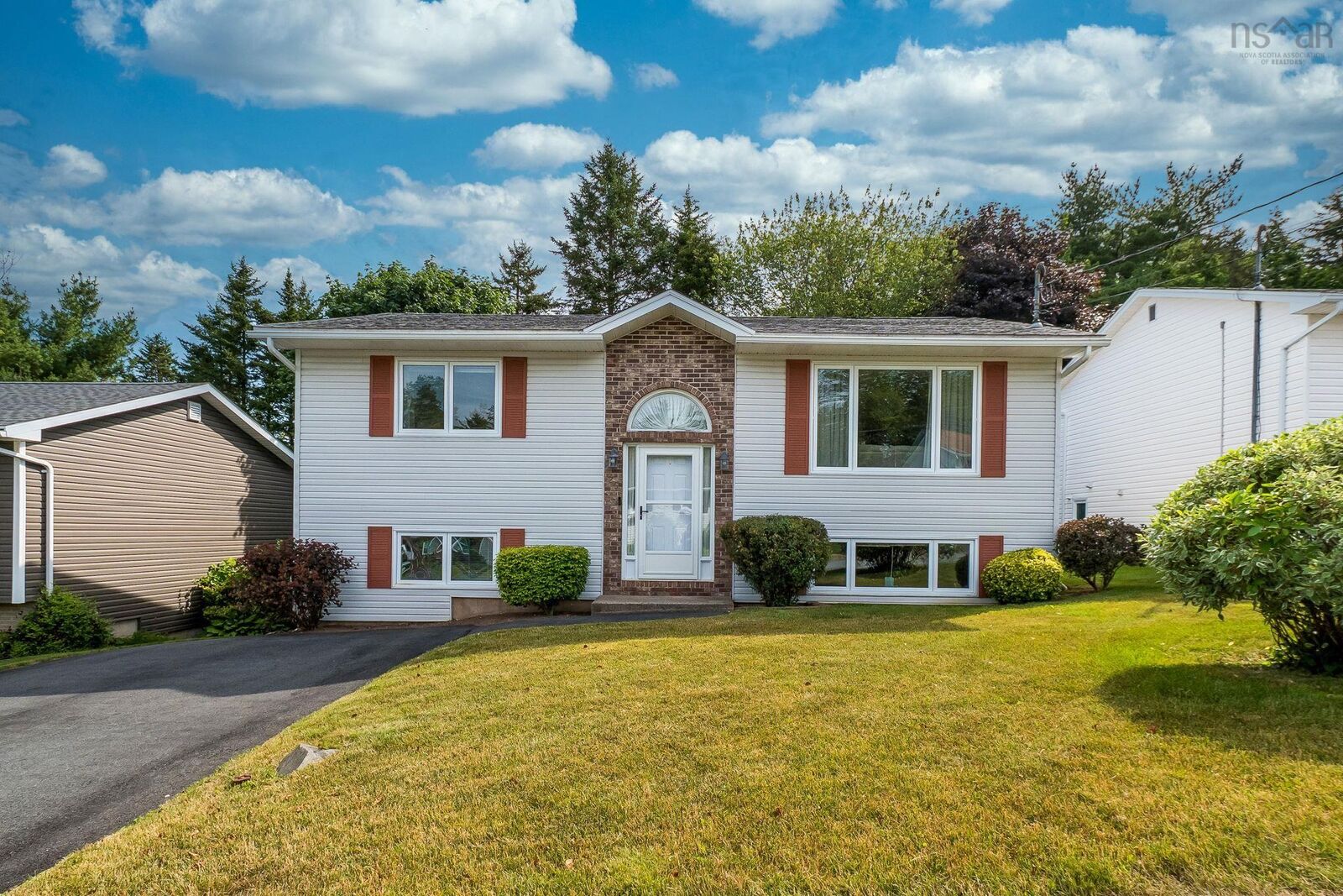 Property Photo: 25 Sawyer Crescent NS B4E 2T5