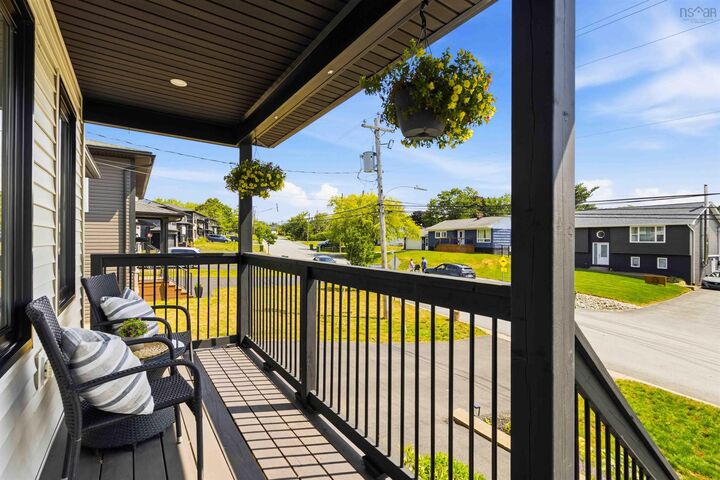 Property Photo:  16 Hamilton Drive  NS B4E 0S6 