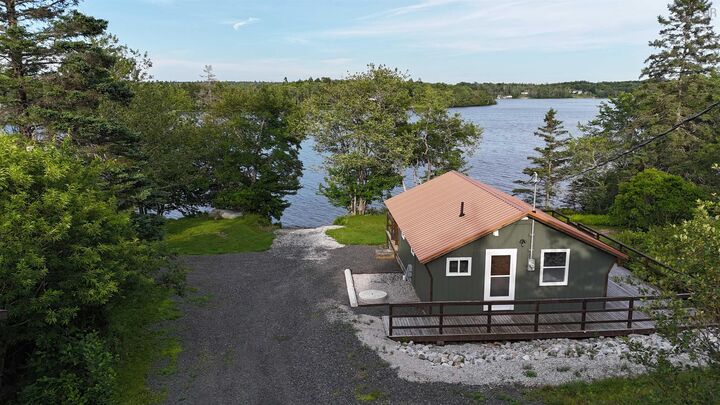 368 Lake Annis Road — photo 1