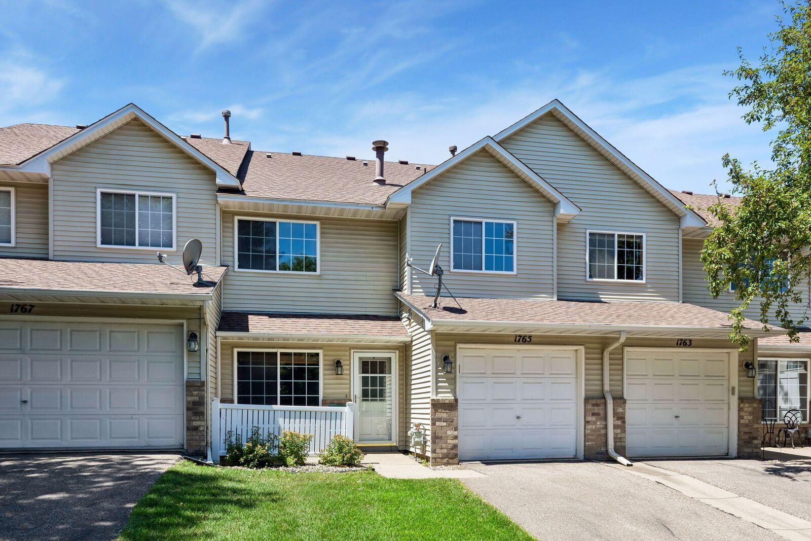 Property Photo:  1765 Riverwood Drive 73  MN 55337 
