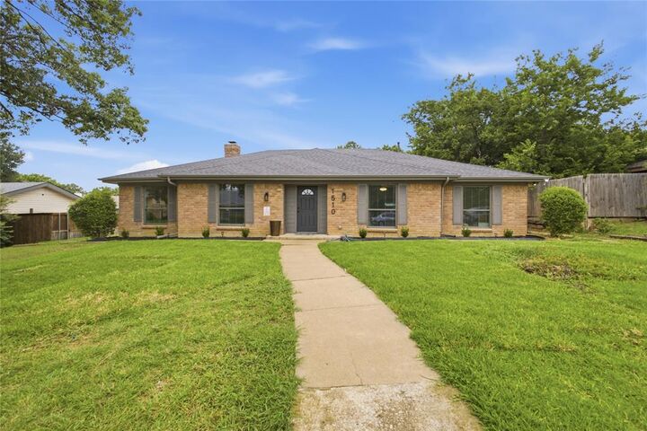 Property Photo: 1510 Austrian Road TX 75050