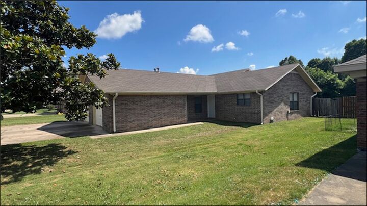 Property Photo:  1949 - 1951 S 18th Street  AR 72758 