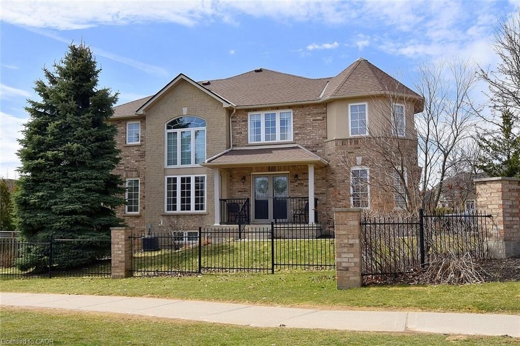 Property Photo: 39 Panabaker Drive 7 ON L9G 0A2