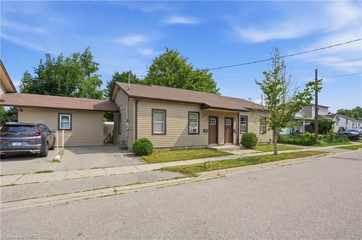 Property Photo: 102 Sarah Street ON N3S 3A5