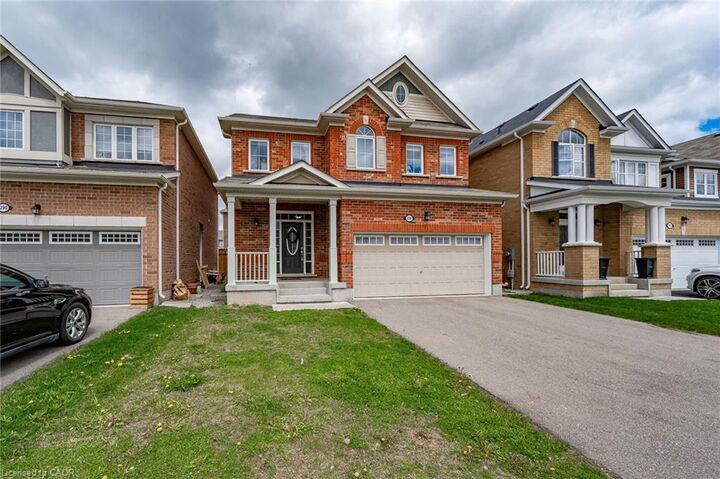 Property Photo:  