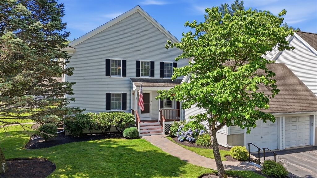 Property Photo:  4 Partridge Ln 4  MA 01940 