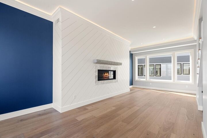 Property Photo:  308 Newton Street 1  MA 02453 
