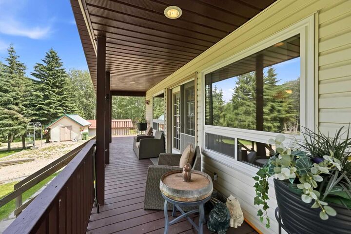 Property Photo:  403 Sunnyside 400 Place  AB T0C 2J0 